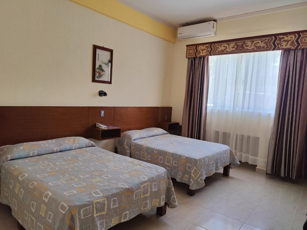לה פז Hotel Pekin מראה חיצוני תמונה