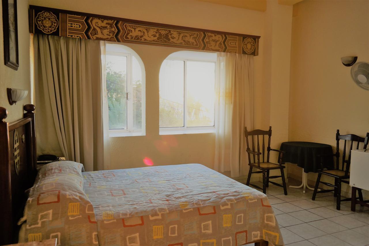 לה פז Hotel Pekin מראה חיצוני תמונה
