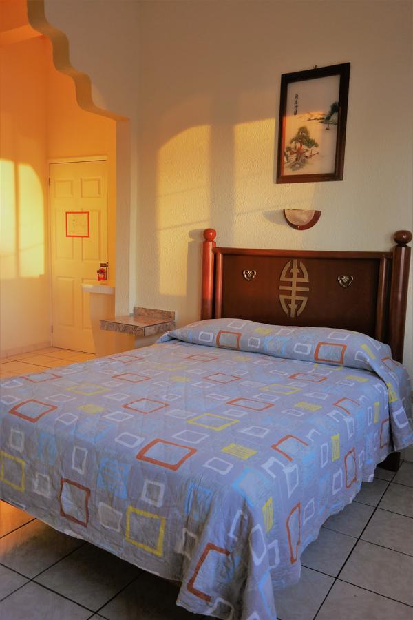 לה פז Hotel Pekin מראה חיצוני תמונה