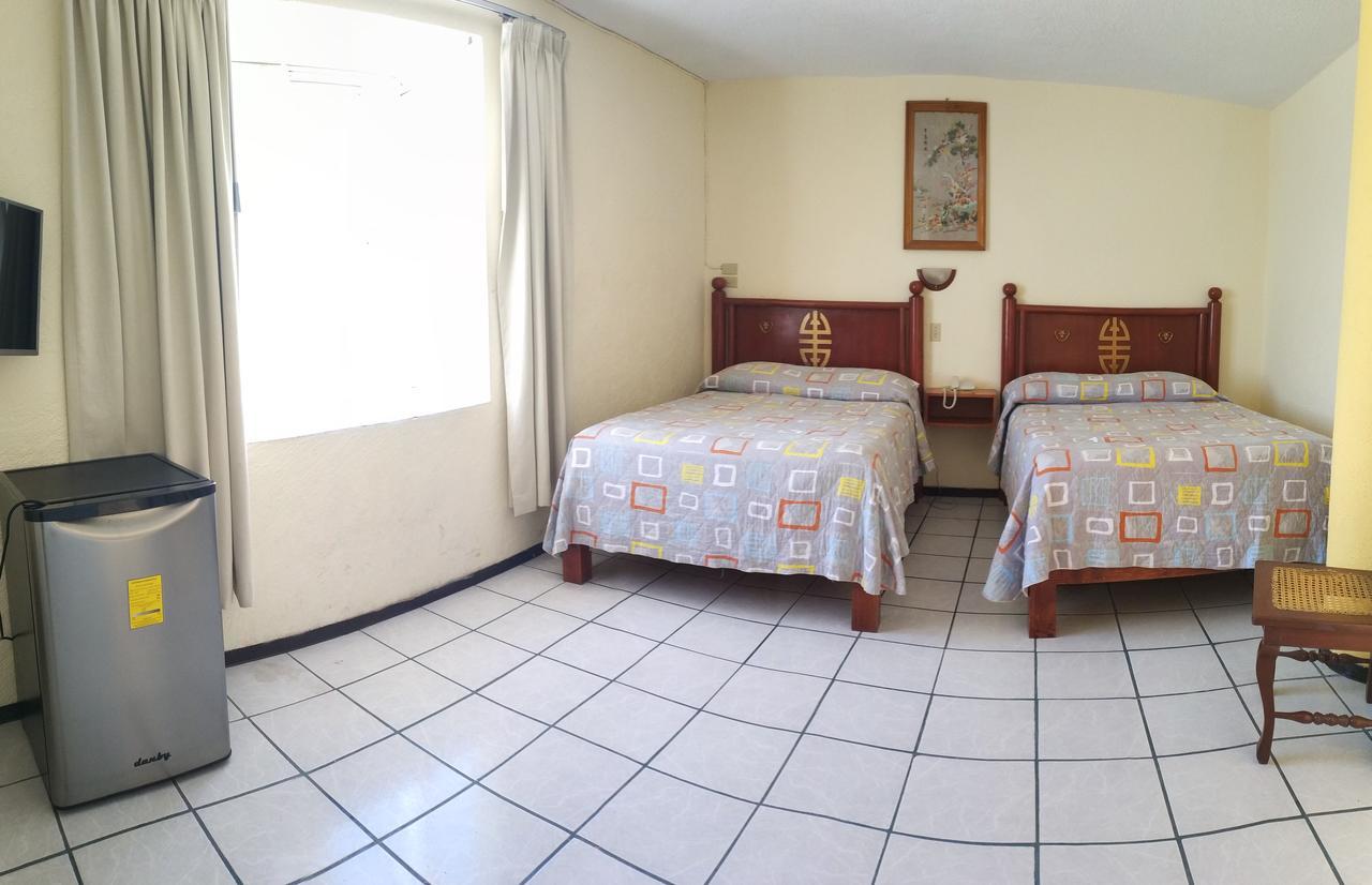 לה פז Hotel Pekin מראה חיצוני תמונה